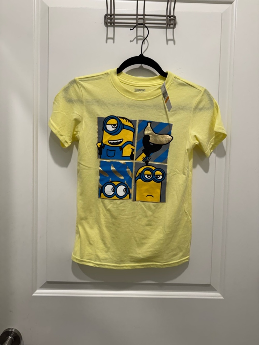 Despicable Me Minion Graphic T-Shirt, Women Size S New